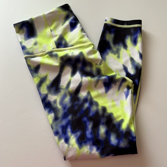 Athleta Elation High-Rise Tie Dye 7/8 Tight - Picture 8 of 8